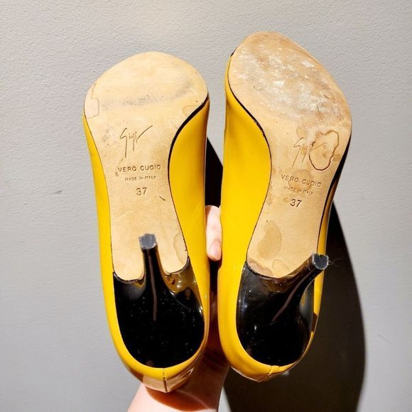 Vero Cuoio Yellow and Purple Heels - Picture 4 of 6